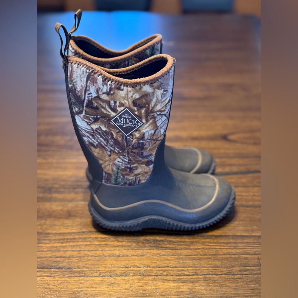 Boys Muck Boots size 1